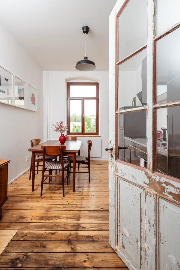 Kuenstlerzimmer Im Kulturhaus Haeselburg Gera Exterior photo