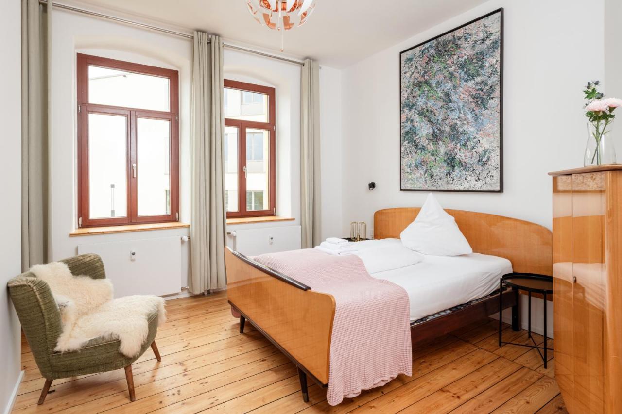 Kuenstlerzimmer Im Kulturhaus Haeselburg Gera Exterior photo