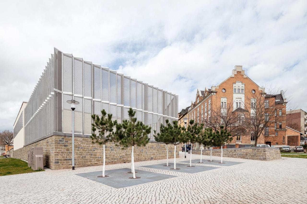 Kuenstlerzimmer Im Kulturhaus Haeselburg Gera Exterior photo