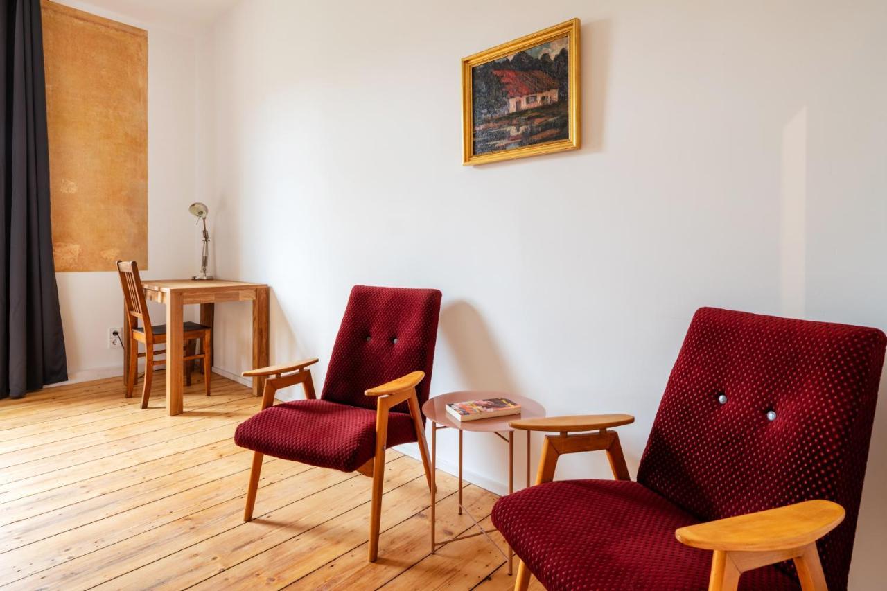Kuenstlerzimmer Im Kulturhaus Haeselburg Gera Exterior photo