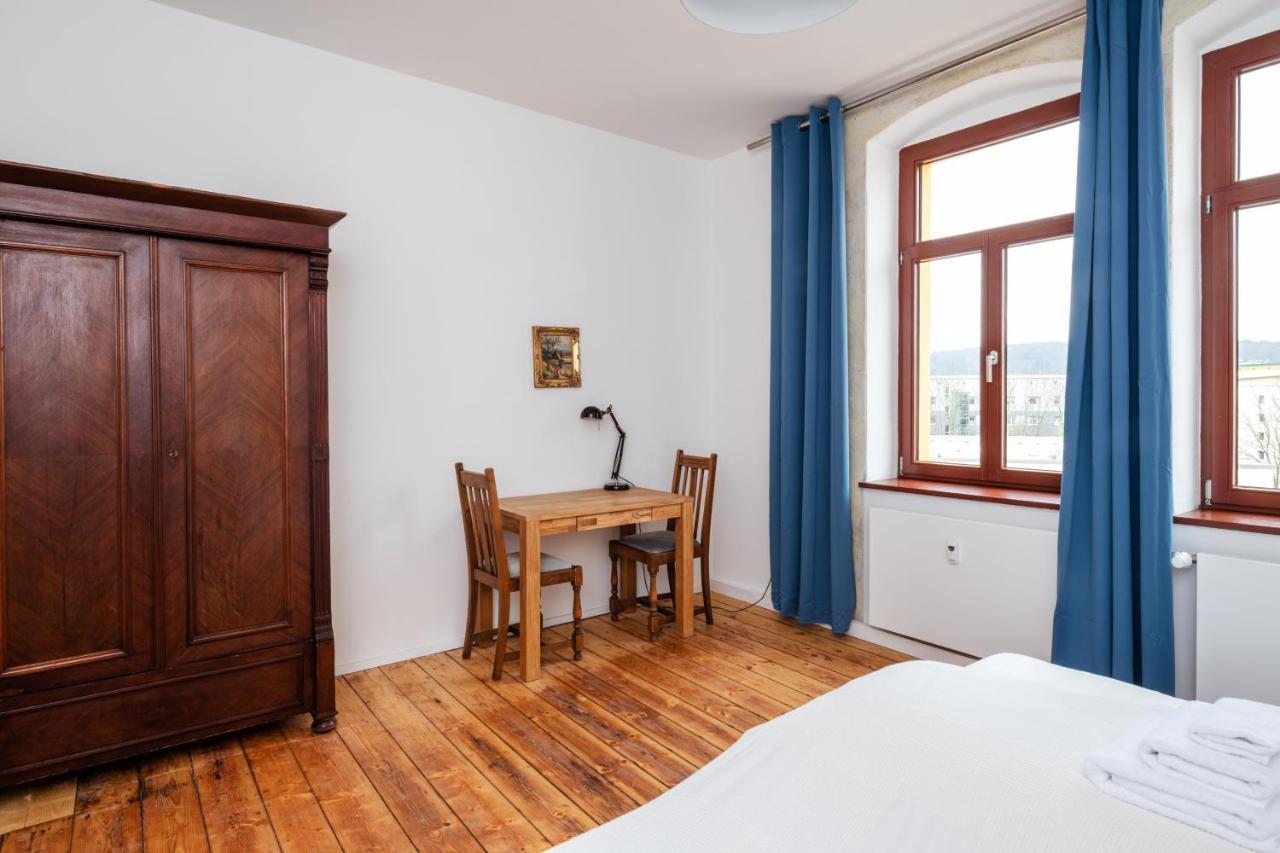 Kuenstlerzimmer Im Kulturhaus Haeselburg Gera Exterior photo