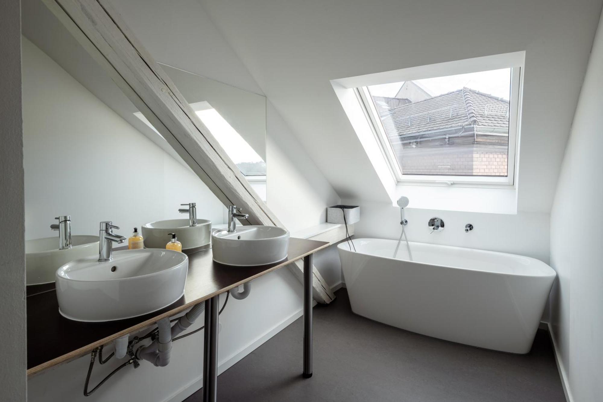 Kuenstlerzimmer Im Kulturhaus Haeselburg Gera Exterior photo